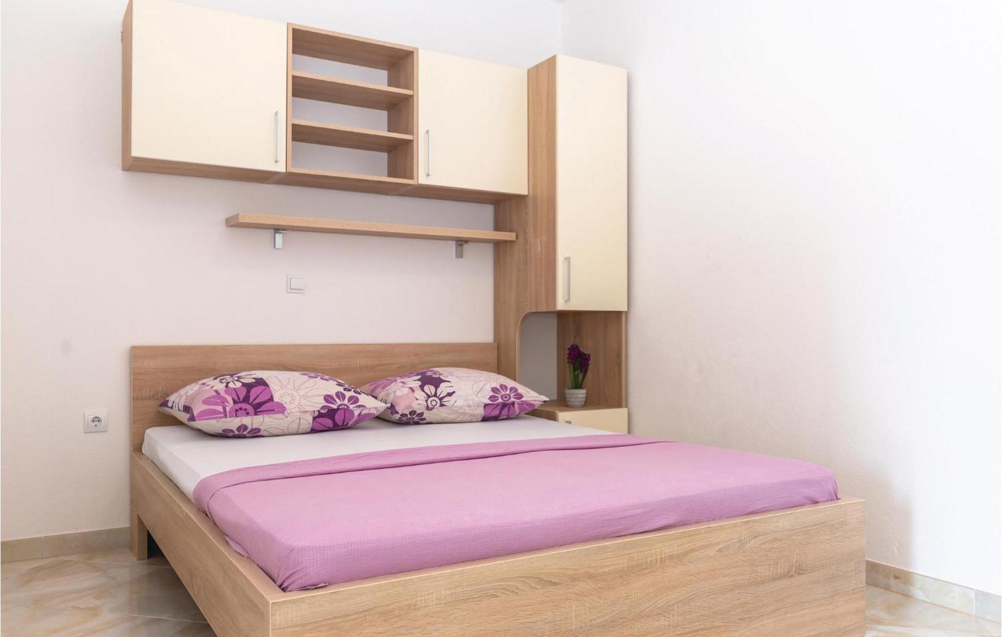 Nice Apartment In Krvavica With House Sea View Luaran gambar