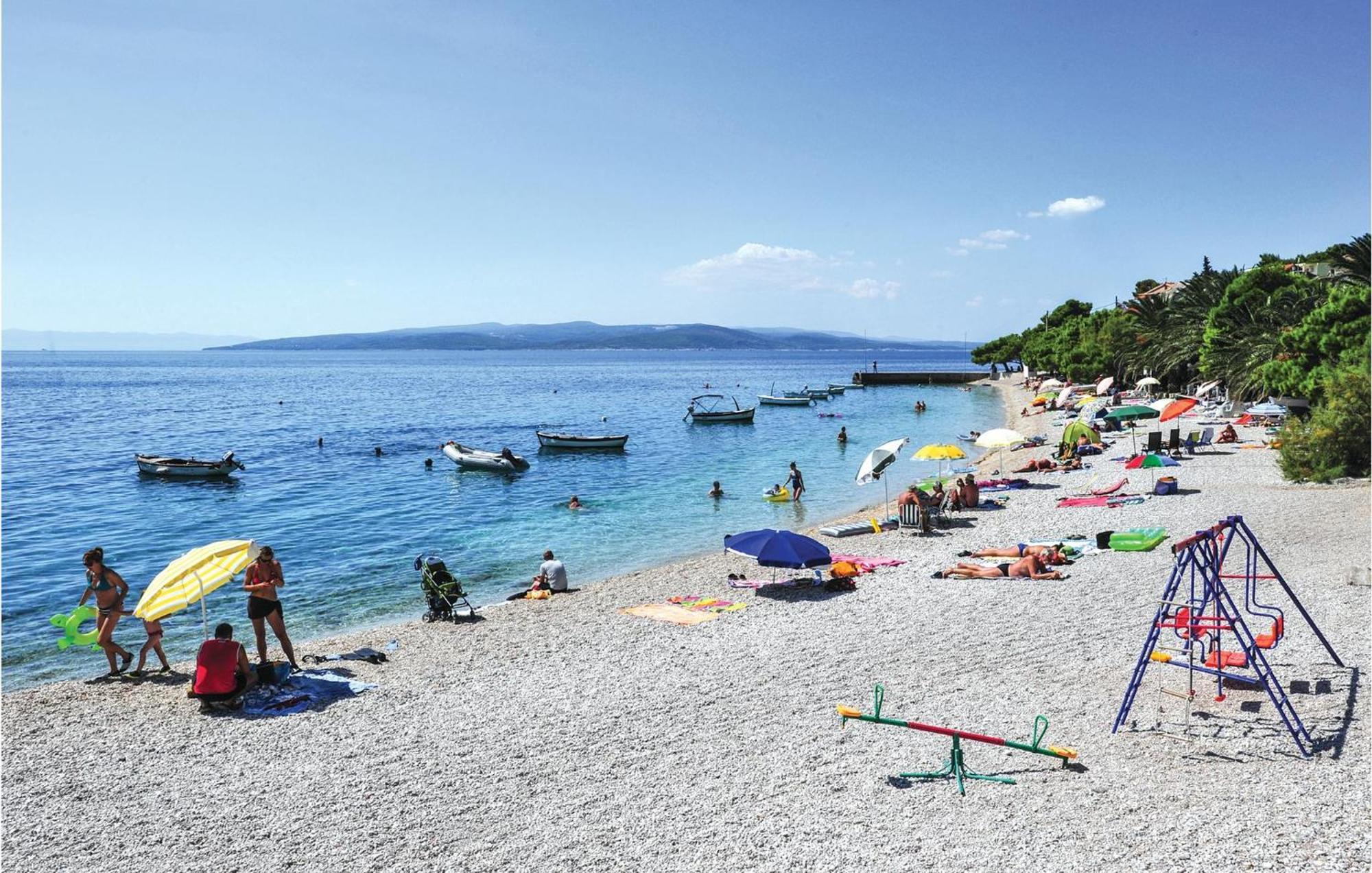 Nice Apartment In Krvavica With House Sea View Luaran gambar